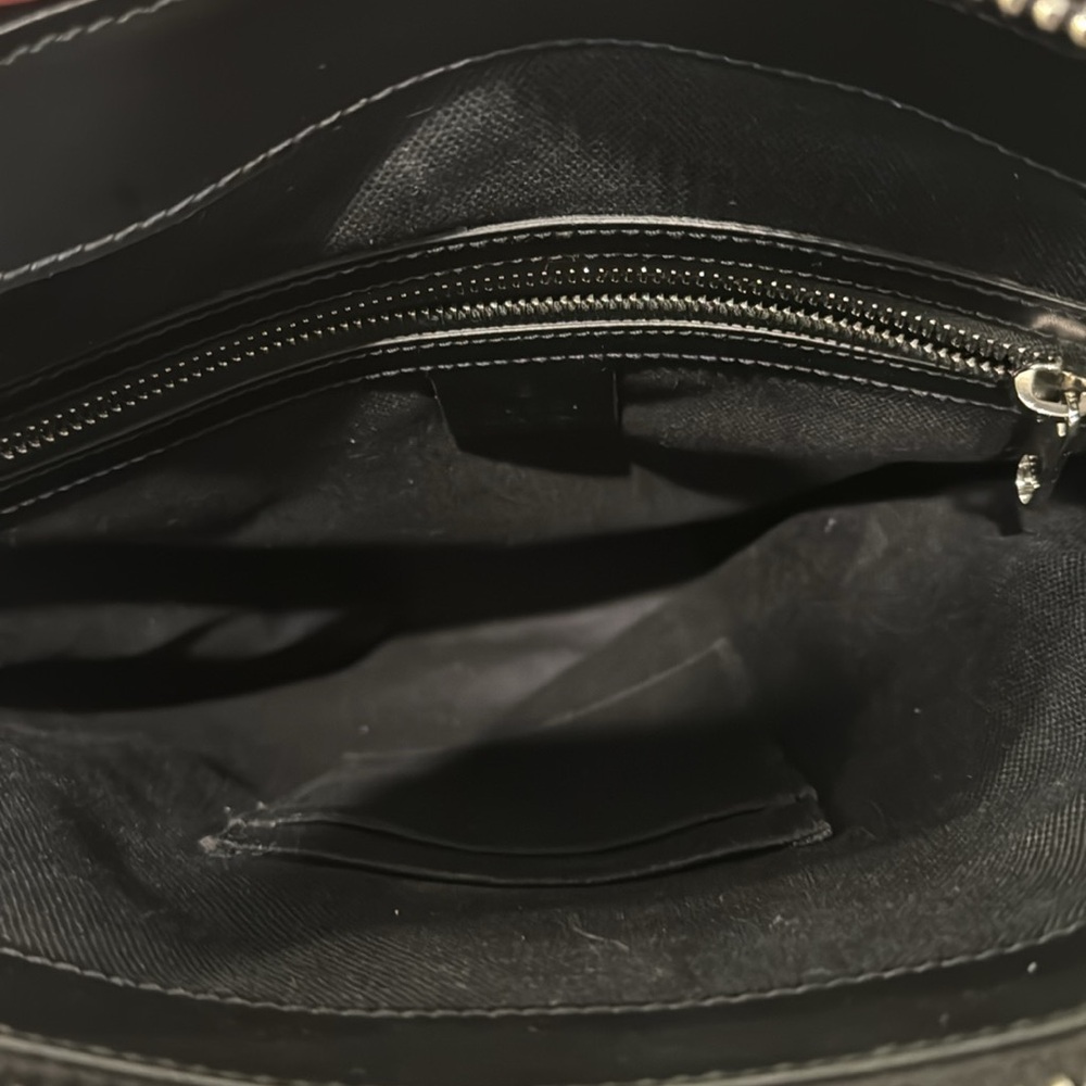 Barely used bag great condition. - Picture 3 of 3